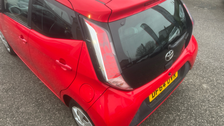 Toyota Aygo 1.0 VVT-i X-Play 5dr Petrol Hatchback